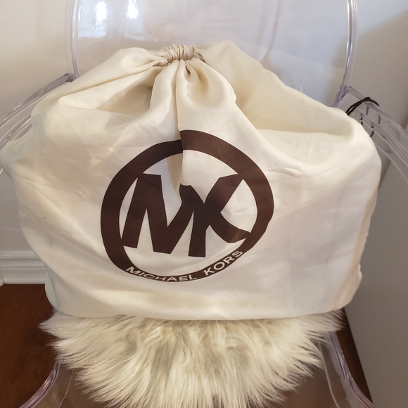 Hand Bag - Picture 2 of 3